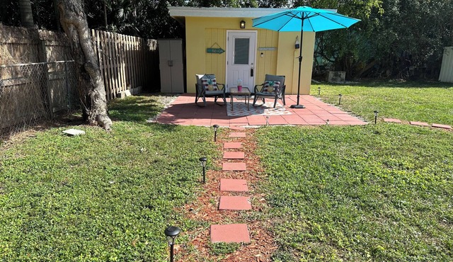 1 Bedroom Studio Cottage Patio Grill Firepit Parking