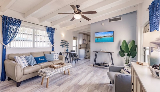 10 Premium - Island Vibes & Studio Comfort - The Ultimate Siesta Key Hideaway