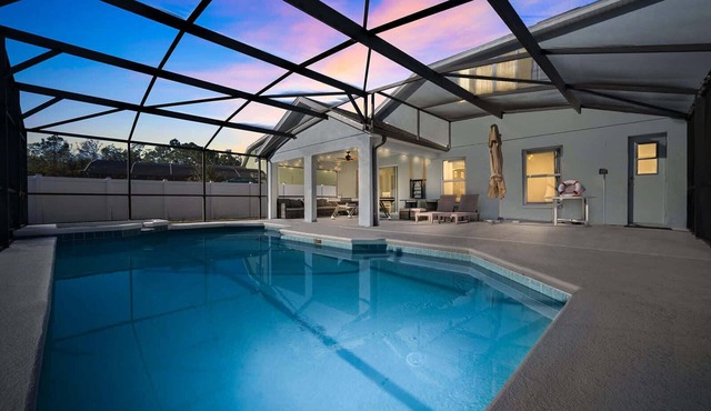 12 min to Disney Movie Theater Pool In-ground spa