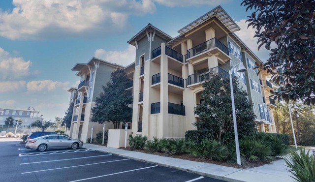 1732 W County Hwy 30A Unit 401