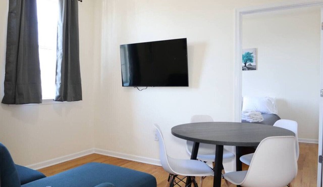 1BR Apartment | Free Parking | Self Check-In