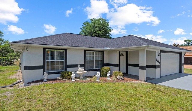 2/2 home W/AC, Wi-Fi Home of Sebring 24 & HGTV Hometown Makeover & Pet Friendly!