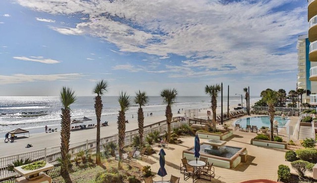2 Bedroom 2 Bath Luxury condo with Oversized Patio & Outdoor Grill.