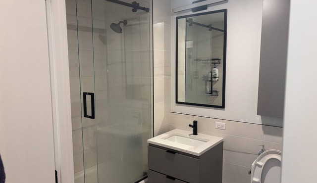 2-bedroom apartment in gorgeous New York with fitness room and AC