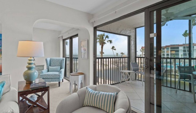 2 Bedroom Condo With Spectacular Gulf Views