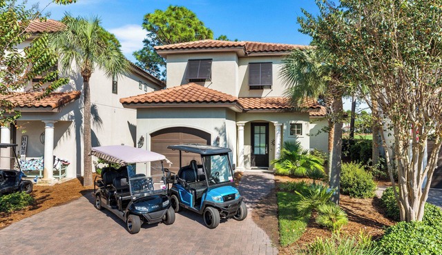 2 Golf Carts ☀️ Screened Patio | Heated Pool | Beach Gear | On Golf Course ☀️ Sandestin