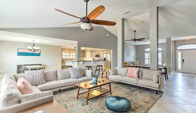 2 Mi to City Center: Spacious Port St Lucie Home!
