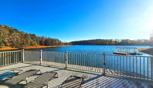 228 Lakeland