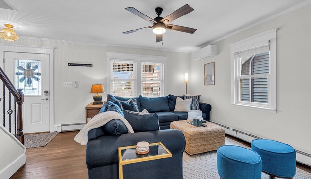 2Blocks 2Beach | Free Coffee | Linens+Towels | AC