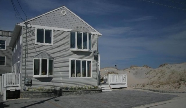 2nd Floor OceanFront Duplex