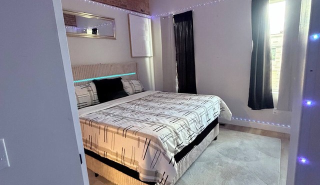 3-bedroom house in fabulous Baltimore with lot of space.