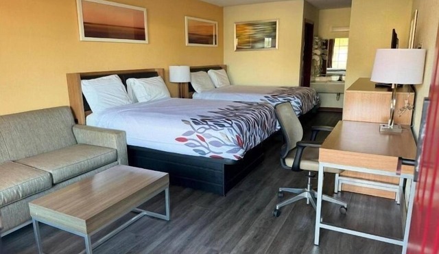 3 Great Value Rooms Near Taco Bell – Each w/ TV, Perfect for Travelers