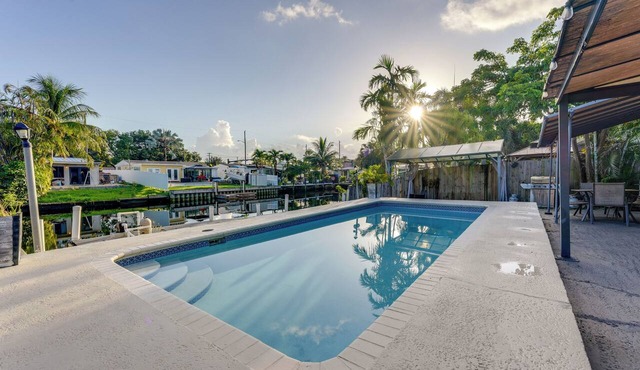 3 Mi to Hollywood Beach! Canal-Front Haven w/Dock