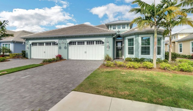 30-day minimum lease | Isles of Collier | 3 bedrooms | den with a pull-out couch | 2 baths