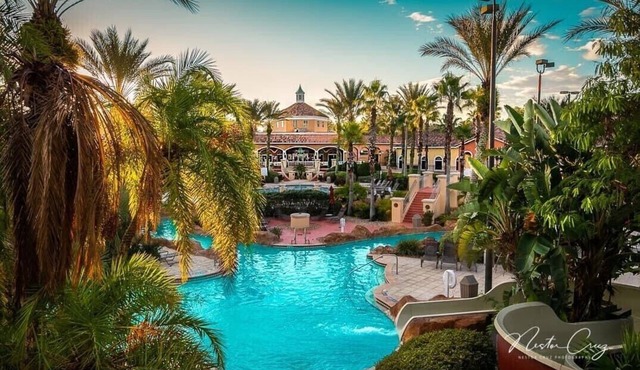 4 Bedrm 3.5 Bath Home in Resort Community sleeps 10 Close to Theme Parks
