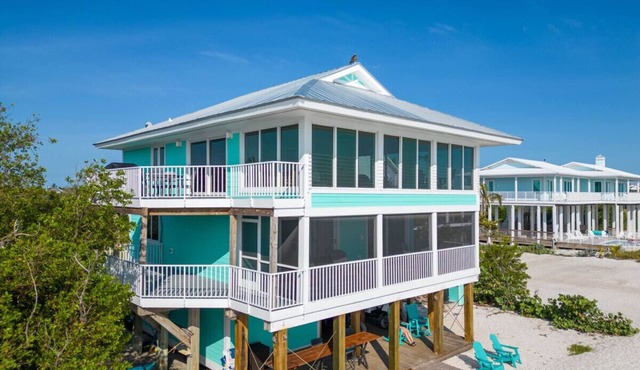 4BR Beachfront North Captiva Home with Golf Cart