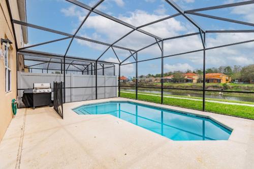 4BR Bella Vida Lakeview Pool Townhome
