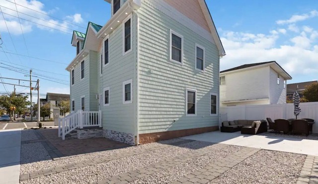 5 Bedroom New House in the CREST