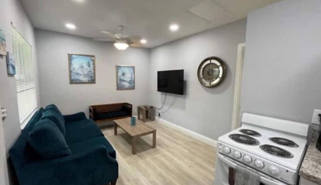 5 Min Walk-Beach, Baby Friendly, Wi-Fi, Surfing
