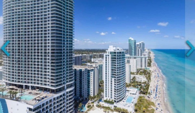 5 Stars LYFE , 25th floor 1bedroom on Beach with Ocean view