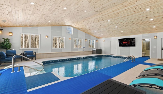 6 Masters, Indoor Pool, Pickle Ball Ct, Game Room