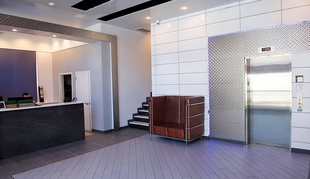 7 Days Hotel Bronx