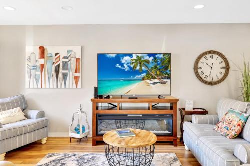7141 Harbourside