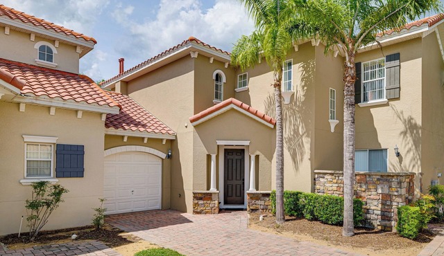 8 Mi to Disney! Villa w/Heated Pool & Games