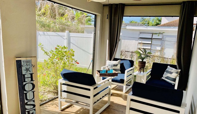 826-PERFECT NAPLES HOME-MIN TO THE BEACH *****