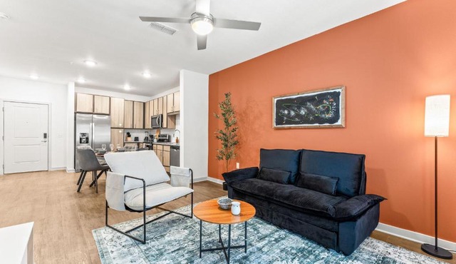 Adeline Apartments 15m to Parks, Pet Friendly, Free Parking by Heavenly Homes