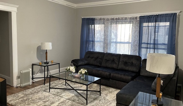 Amazing 4 bedroom apartment with parking