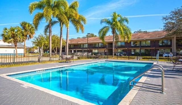 Americas Best Value Inn & Suites Melbourne