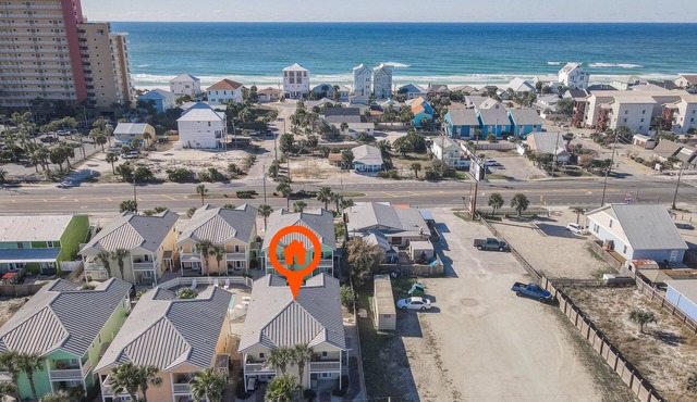 Aqua Vista | By The Beach!