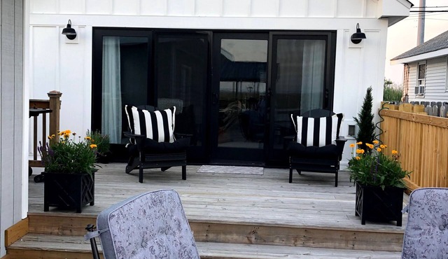 August 22 to 29th opened!Beautiful Stone Harbor stunning sunsets. Close to beach
