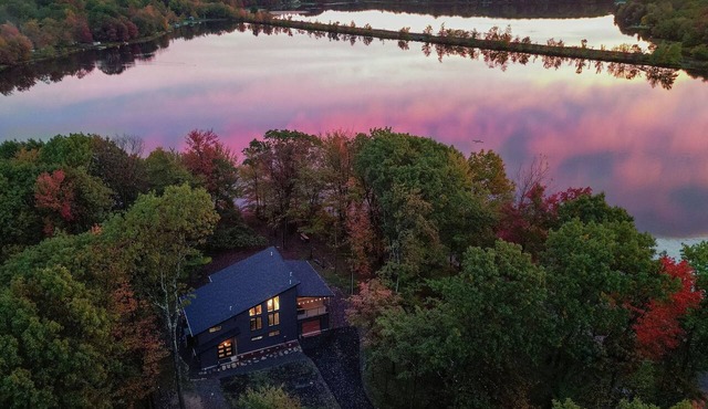 Autumn Lakefront: Natural Hot Tub: Private Dock: Play Area in Pocono Summit