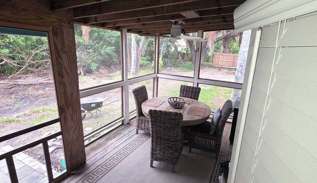 B/Serene 1-bedroom bungalow with AC in Punta Gorda