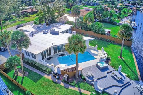 Bay Shore - Pool - Bay Access - Boat Rental