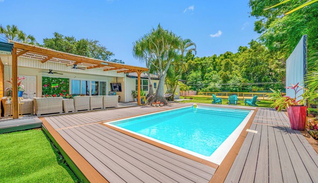 Bday+FamilyEvents Sleep22 Heated Pool Projector 10 minutes to Cleawater Beach