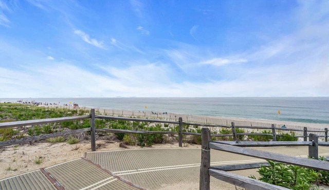 Beach Block Luxury in Mantoloking