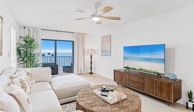 Beachfront Bliss-Room to Unwind-30 Day Minimum