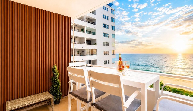 Beachfront Condo with Pool, Balcony & Ocean Views