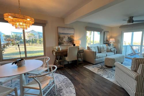Beachfront Saint Helena Island Condo w/Amenities!
