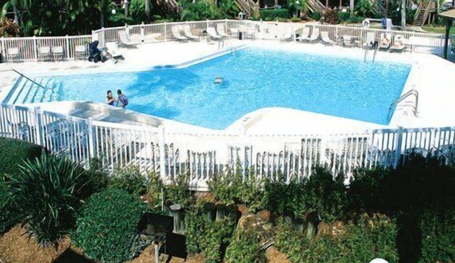 Beautiful 2 bedroom unit at resort, sleeps 6