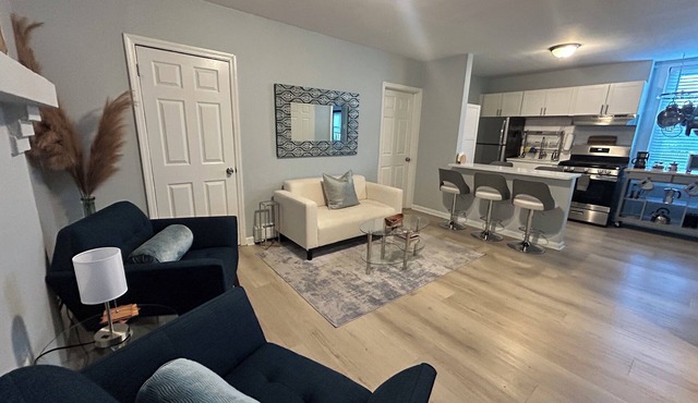 Beautiful combined 5-bedrooms in Montclair with a 4 min walk to NYC train in Montclair