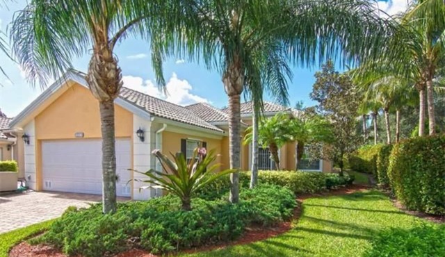 Beautiful home in private community close to the beach