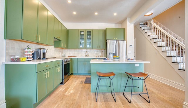 Beautiful Spacious 3BR/3BA Bed-Stuy Brownstone Duplex, King Bed, Heated Floors