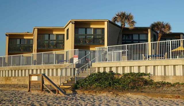 Beautiful studio unit at resort, sleeps 2
