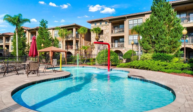 Bella Piazza Resort Condo Near Disney Orlando 3 Bed 3 Bath , Pool & Hot Tub !