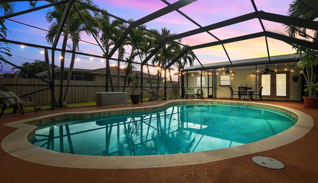Blue Skies Bungalow w/Heated Pool