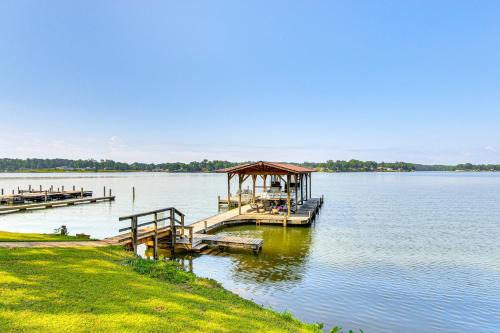 Boat Ramp & Dock: Lake Greenwood Getaway!